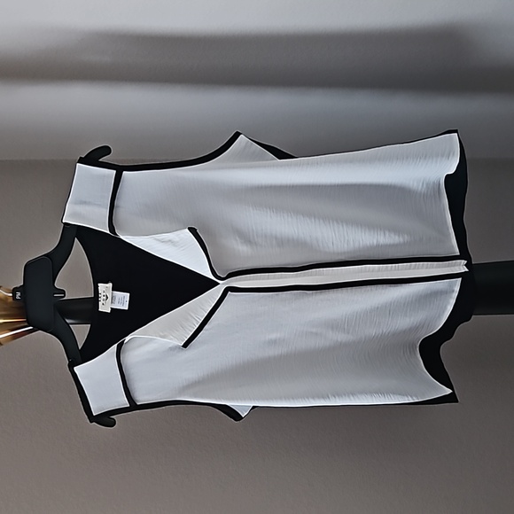 A.K.A. Posh Top - Picture 1 of 5